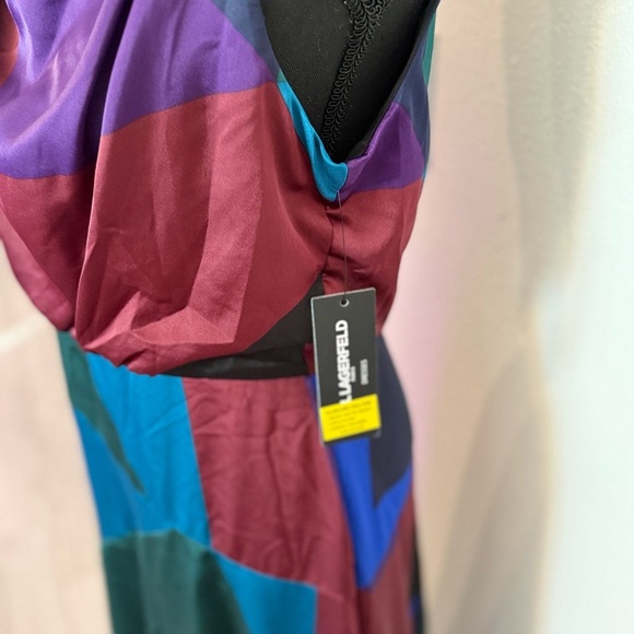 Multicolor Geometric Pattern Dress - Picture 2 of 4